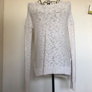 Long sleeved sweater